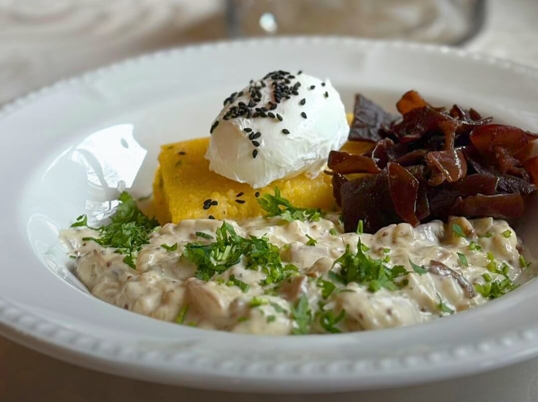 gourmet-mushrooms-stew-casa-de-dea-bran