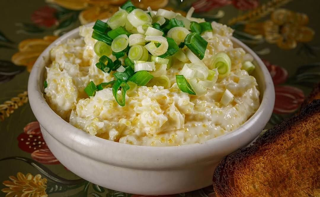 lacrimi-si-sfinti-restaurant-fried-pork-meat-and-offals